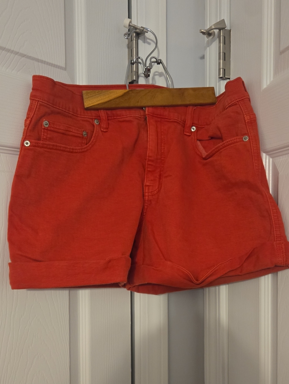 Women’s Red Denim Rolled-Hem Jean Shorts